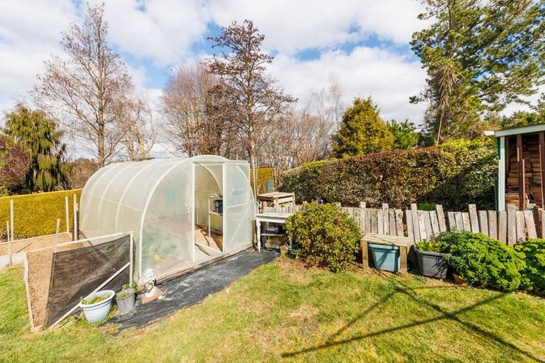 Photo of property in 8 Hau Whiti Place, Kimbolton, 4774