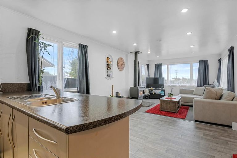 Photo of property in 43 Mckee Avenue, Fenton Park, Rotorua, 3010