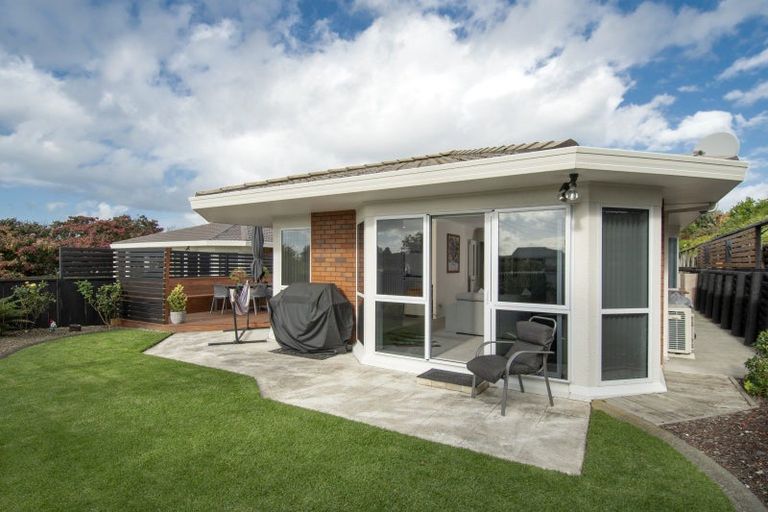 Photo of property in 6 Palm Court, Mount Maunganui, 3116