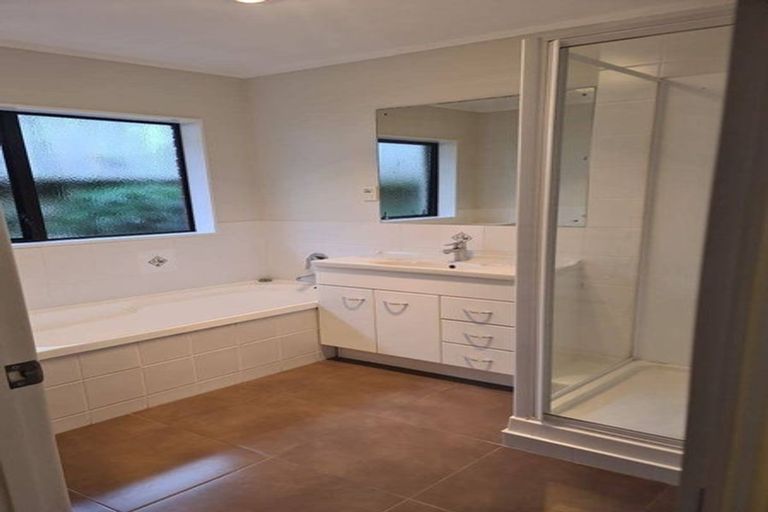 Photo of property in 29 Northpark Avenue, Northpark, Auckland, 2013