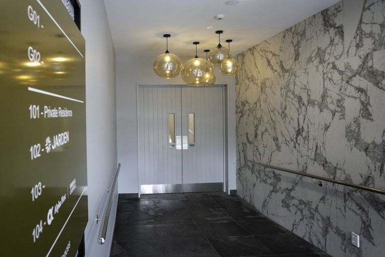 Photo of property in 202/86 Alpha Street, Cambridge, 3434