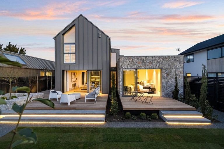 Photo of property in 183a Weston Road, St Albans, Christchurch, 8052