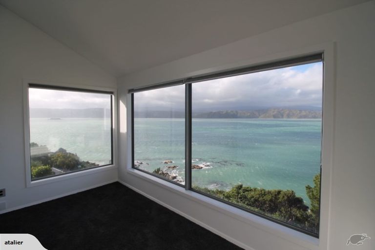Photo of property in 26 Tai Paku Paku Road, Karaka Bays, Wellington, 6022