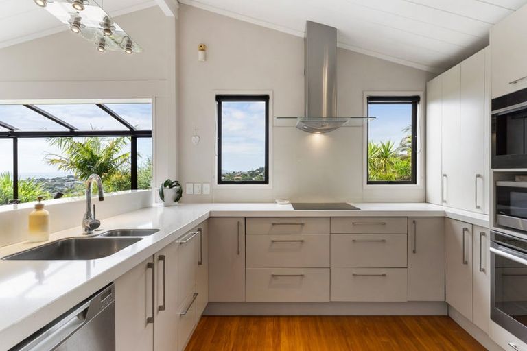Photo of property in 5 Amante Crescent, Mairangi Bay, Auckland, 0630