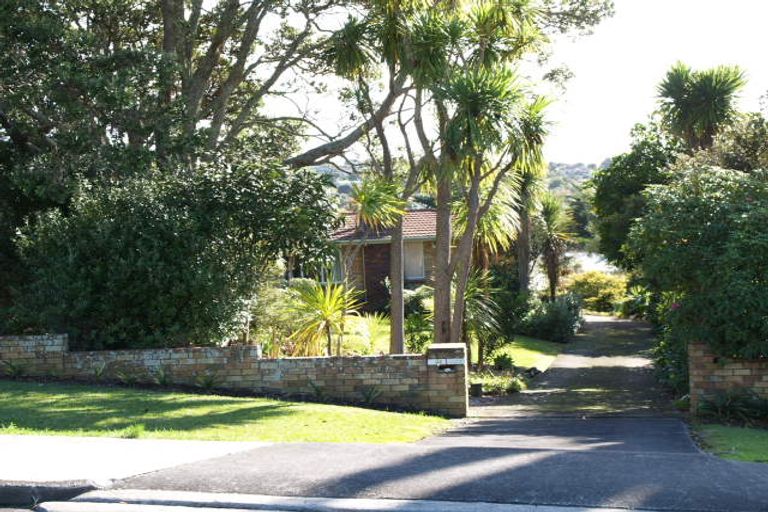 Photo of property in 122 Pah Road, Cockle Bay, Auckland, 2014