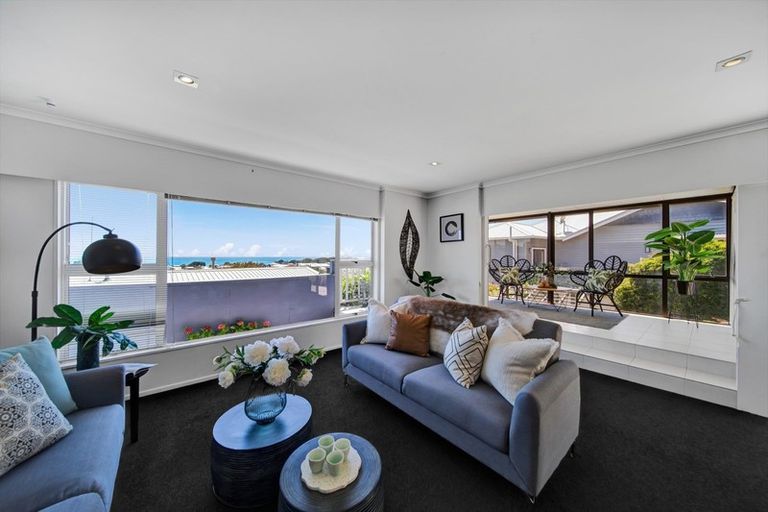 Photo of property in 75 Belt Road, New Plymouth, 4310