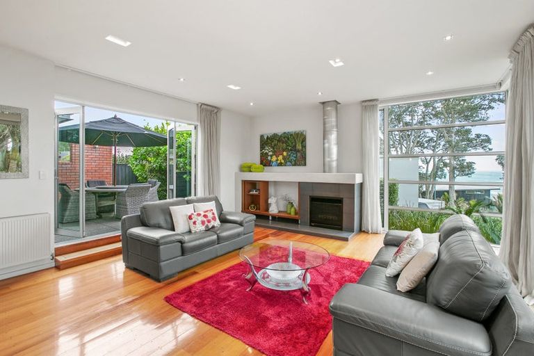 Photo of property in 11a Shearer Drive, Oakura, 4314