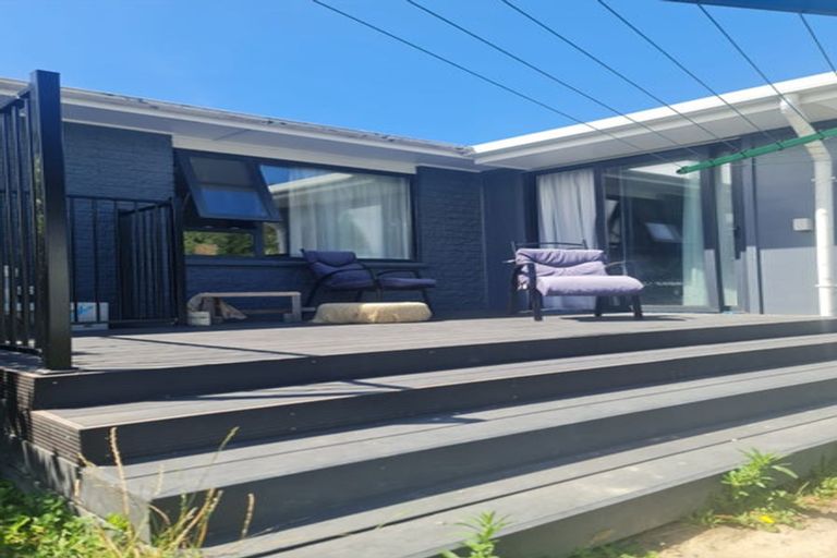 Photo of property in 44 Dickson Crescent, Hornby, Christchurch, 8042