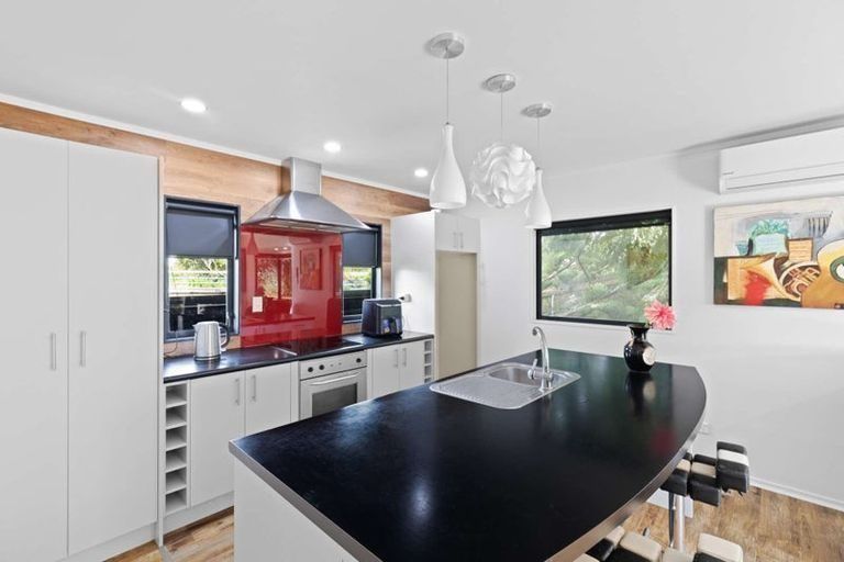 Photo of property in 5b Collingwood Road, Waiuku, 2123