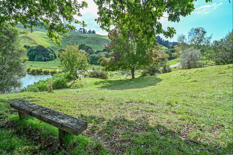 Photo of property in 445 Anaroa Road, Raukawa, Hastings, 4174