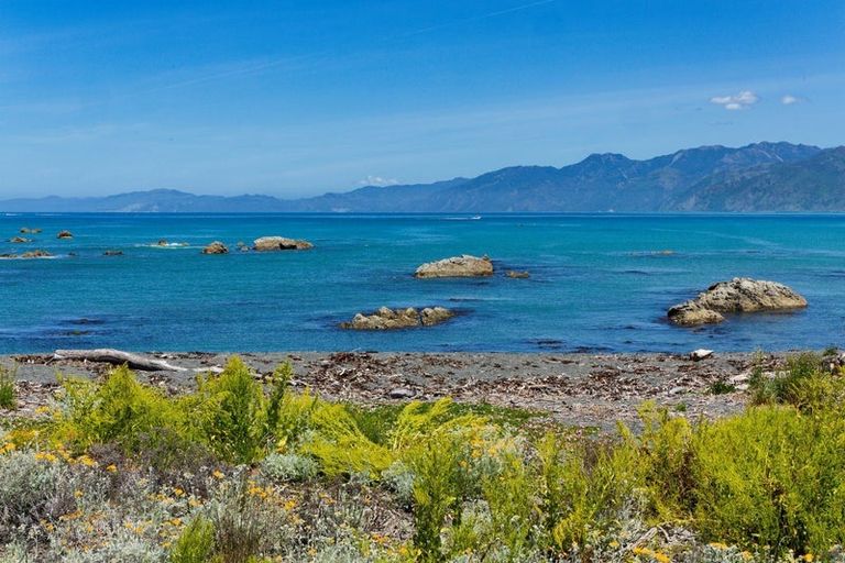 Photo of property in 19 South Bay Parade, South Bay, Kaikoura, 7300