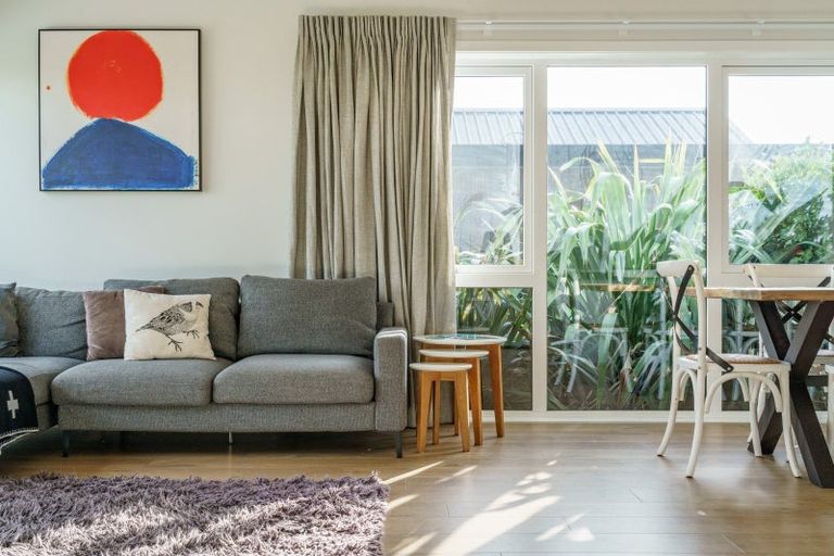 Photo of property in 21 Kapuka Lane, Wanaka, 9305