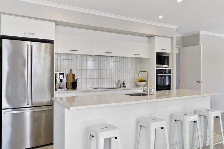 Photo of property in 14 Trevally Place, Snells Beach, 0920