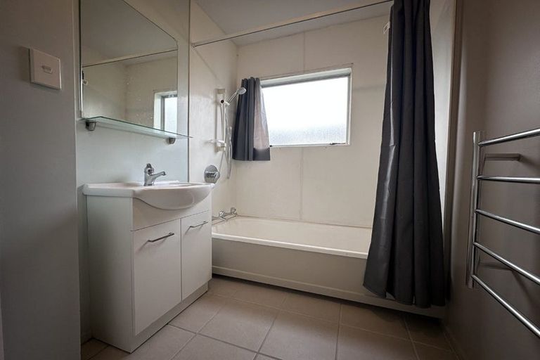 Photo of property in 1/1 Pateke Place, Bromley, Christchurch, 8062