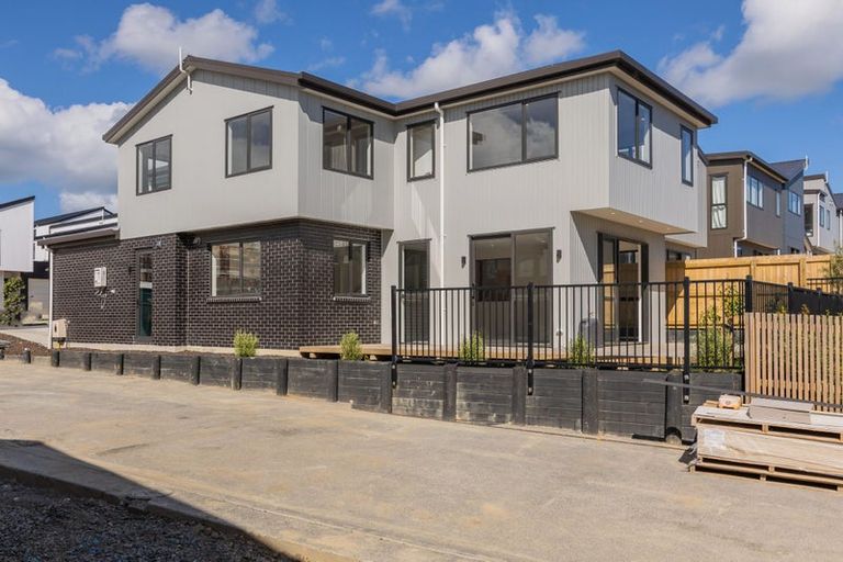 Photo of property in 4 Pohewa Road, Silverdale, 0932