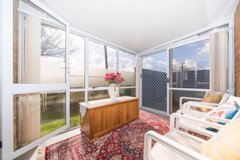 Photo of property in 1 Cole Lane, Milson, Palmerston North, 4414