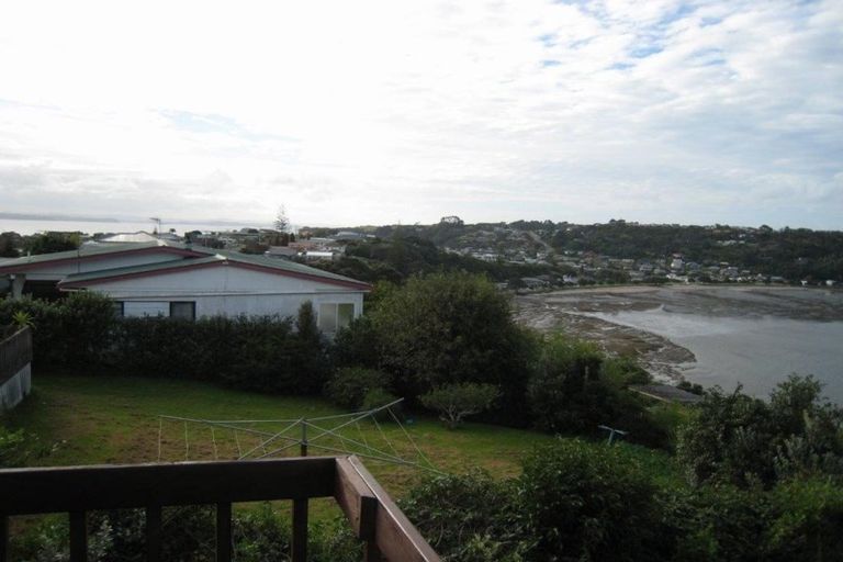 Photo of property in 81 Tiri Road, Tindalls Beach, Whangaparaoa, 0930