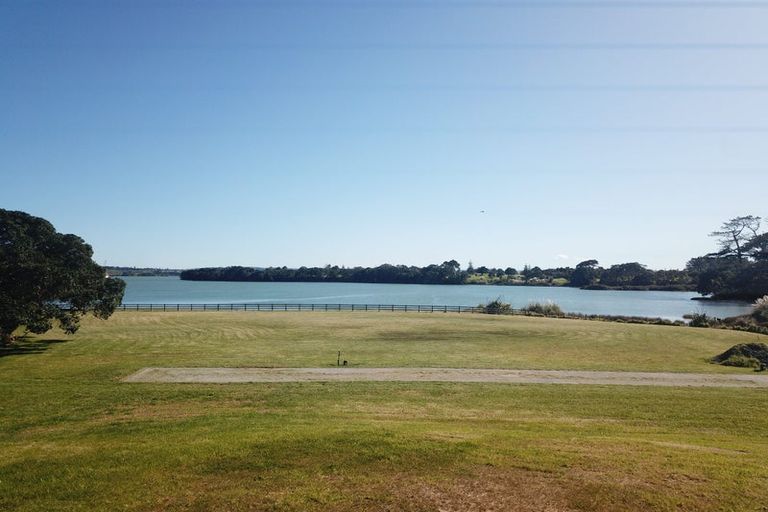 Photo of property in 17 Goble Road, Clarks Beach, 2679