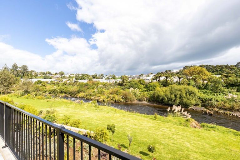 Photo of property in 3/20b Gordon Street, Glen Avon, New Plymouth, 4312