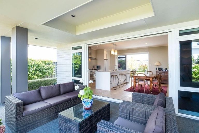 Photo of property in 8 Te Heipora Place, Havelock North, 4130