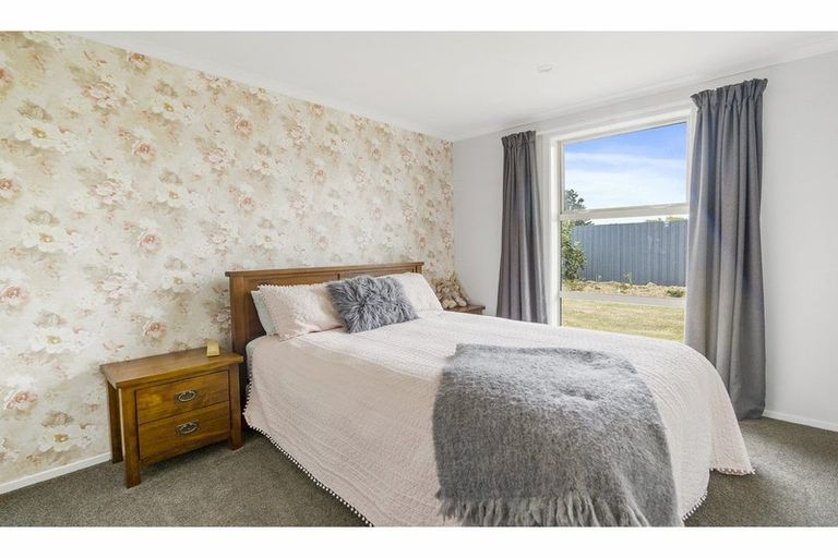 Photo of property in 27 King Street, Pareora, 7912