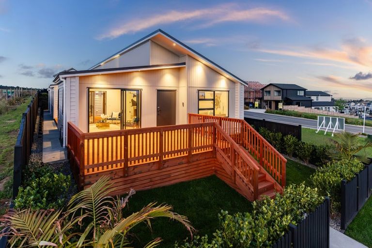 Photo of property in 3 Kauru Lane, Wainui, 0992