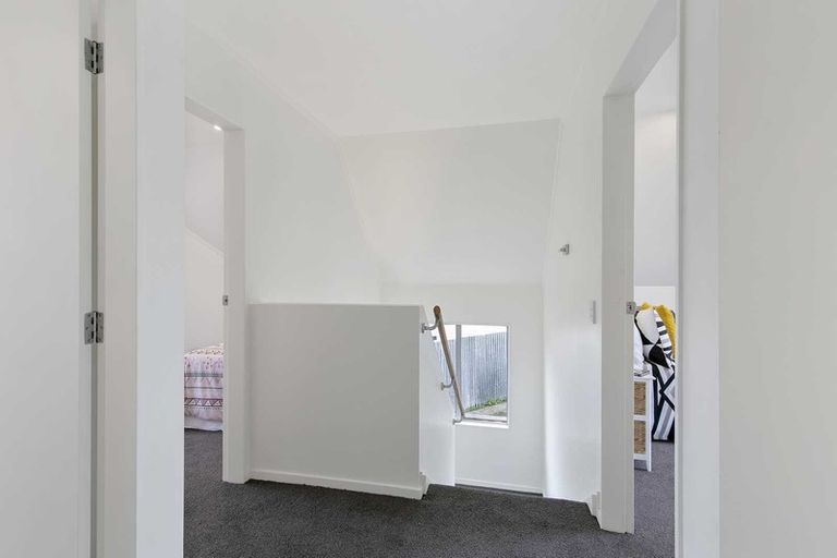 Photo of property in 54a Strathavon Road, Miramar, Wellington, 6022