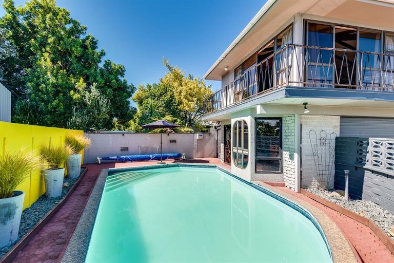 Photo of property in 208 Caroline Place, Mayfair, Hastings, 4122