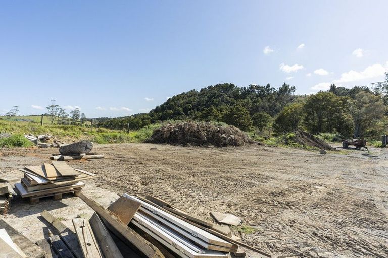 Photo of property in 35 Pataua Road South, Parua Bay, Onerahi, 0192