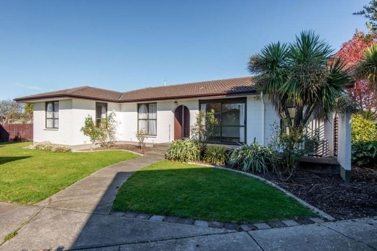 Photo of property in 18 Resolution Place, Bryndwr, Christchurch, 8053