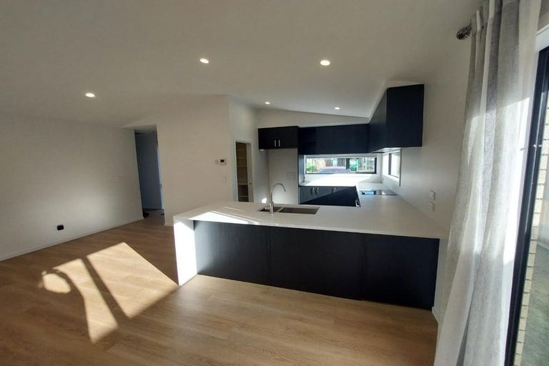 Photo of property in 35 Blue Jacket Drive, Halswell, Christchurch, 8025