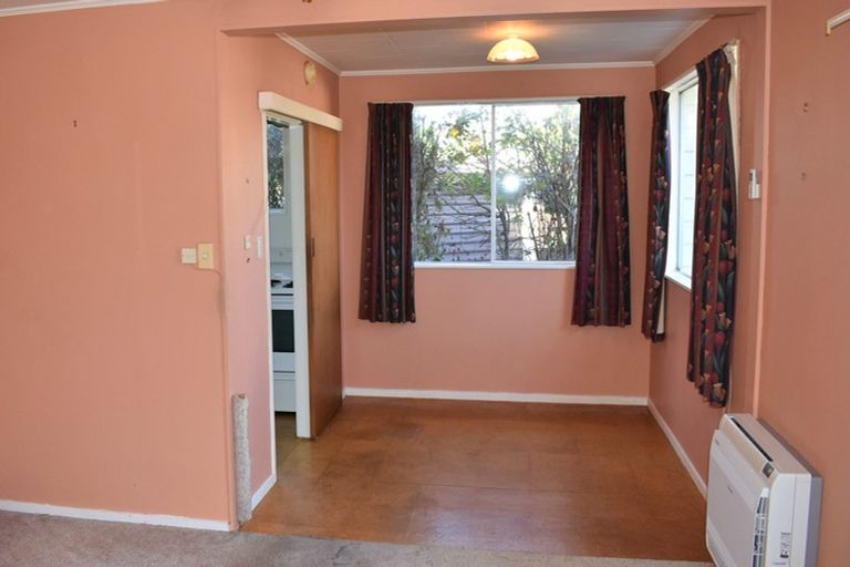 Photo of property in 38 Te Rauparaha Street, Otaki, 5512