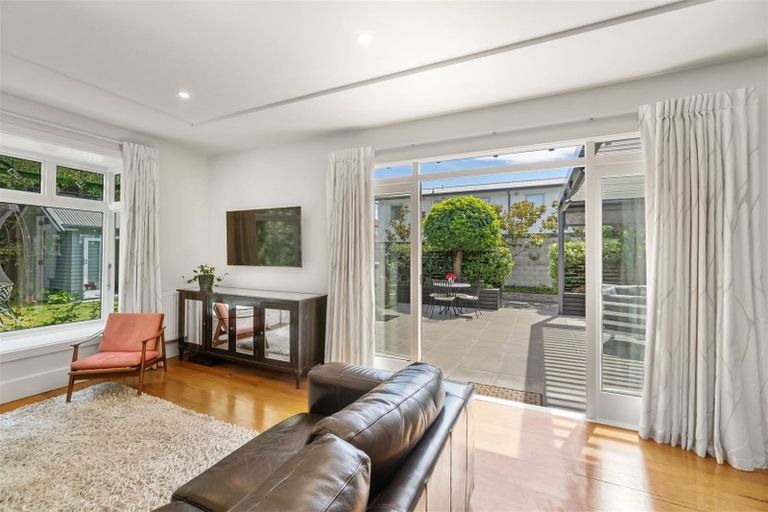 Photo of property in 29 Clissold Street, Merivale, Christchurch, 8014