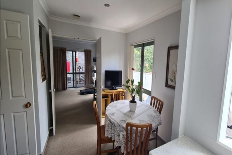 Photo of property in 6/19 Gardner Avenue, New Lynn, Auckland, 0600