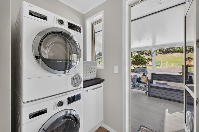 Photo of property in 2 Mount Herbert Peak Road, Diamond Harbour, 8972