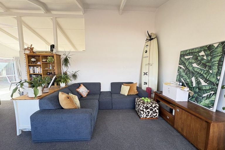 Photo of property in 28 Mountbatten Street, New Brighton, Christchurch, 8061