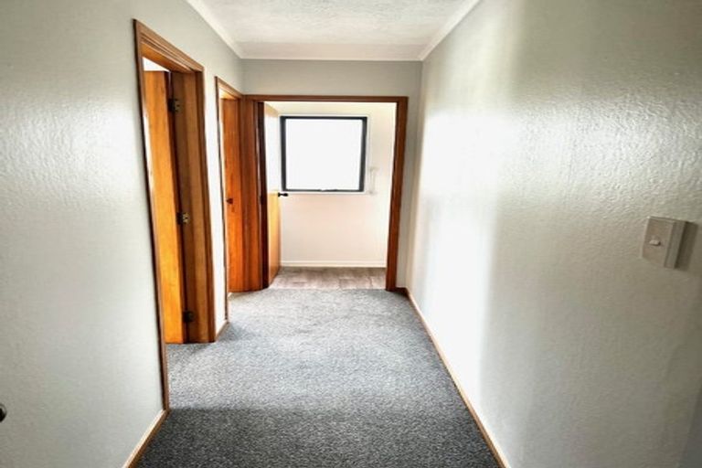 Photo of property in 1/57 Nigel Road, Browns Bay, Auckland, 0630