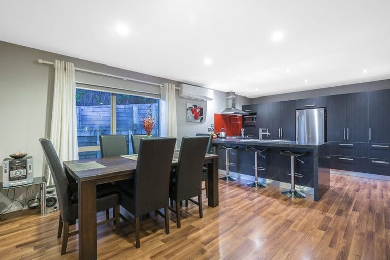 Photo of property in 33 Kahurangi Heights, Aotea, Porirua, 5024