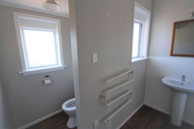 Photo of property in 16 Montrose Avenue, Culverden, 7392