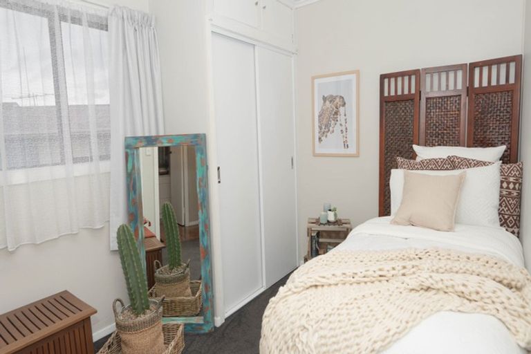 Photo of property in 2/30 Union Street, Papakura, 2110