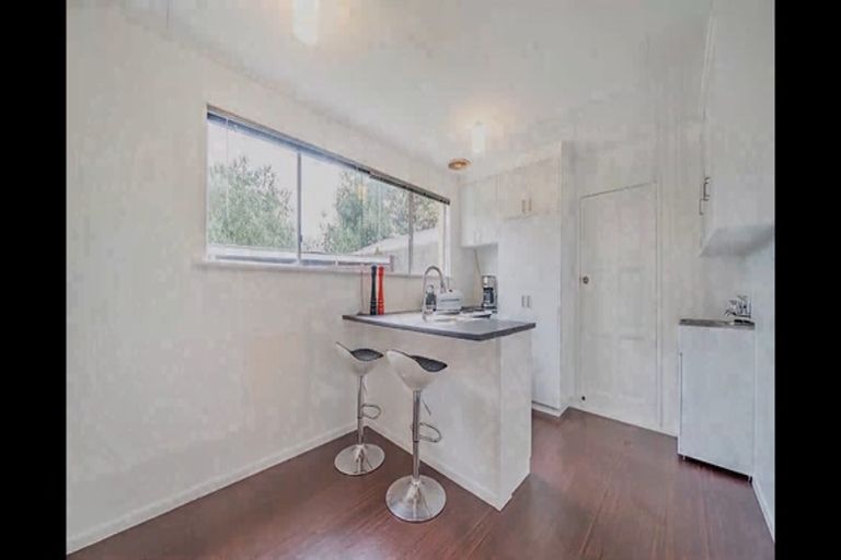 Photo of property in 2/5 Oregon Drive, Maoribank, Upper Hutt, 5018