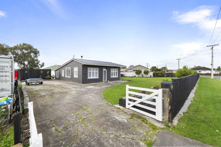 Photo of property in 32 Flower Street, Bulls, 4818