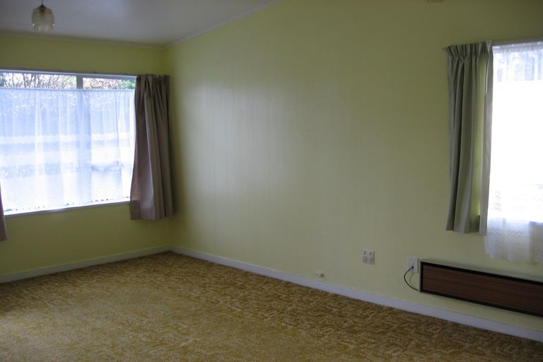 Photo of property in 466 Featherston Street, Palmerston North, 4414