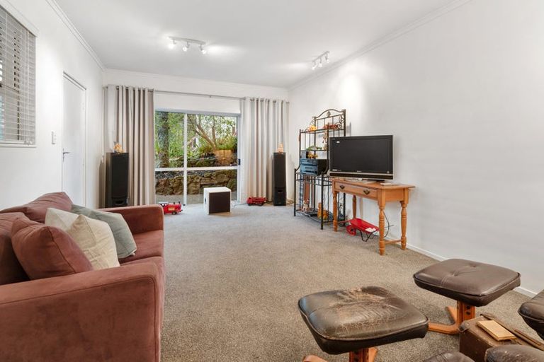 Photo of property in 39 Maritime Terrace, Birkenhead, Auckland, 0626