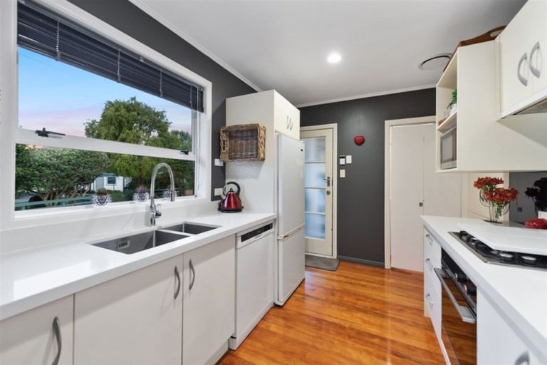 Photo of property in 18 Cranwell Place, Hillcrest, Hamilton, 3216