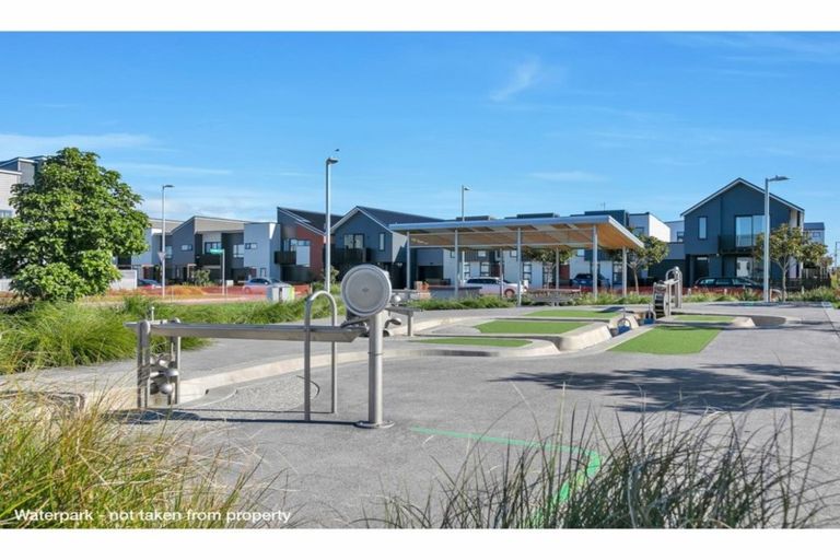 Photo of property in 24 Rangihina Road, Hobsonville, Auckland, 0616