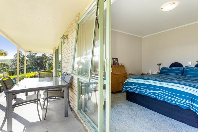 Photo of property in 192 Muriwai Valley Road, Muriwai, Waimauku, 0881
