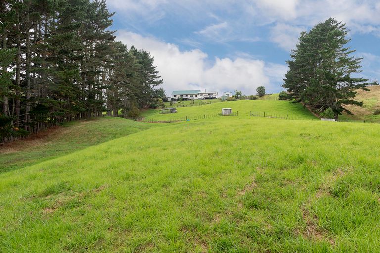 Photo of property in 182 Amreins Road, Taupaki, Henderson, 0782