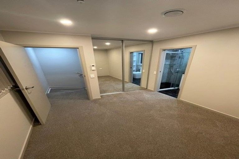 Photo of property in 16 Walworth Avenue, Pakuranga Heights, Auckland, 2010