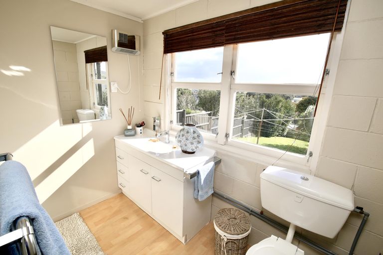 Photo of property in 9 Uenuku Avenue, Raglan, 3225